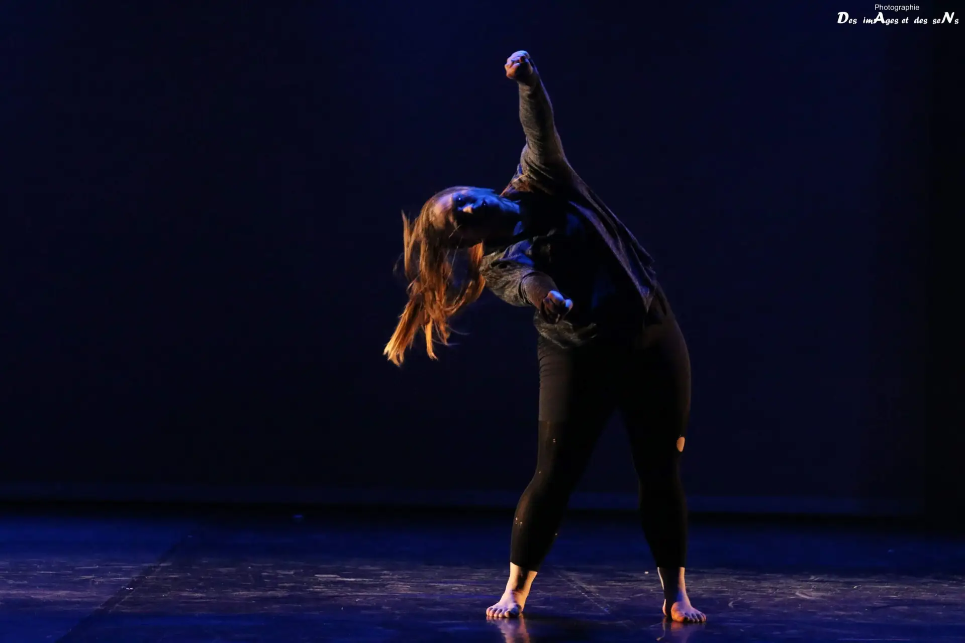 Camille danseuse sur scène